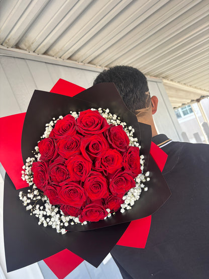 18 Count ❤️ Fresh Ecuadorian Red Roses 🌹✨